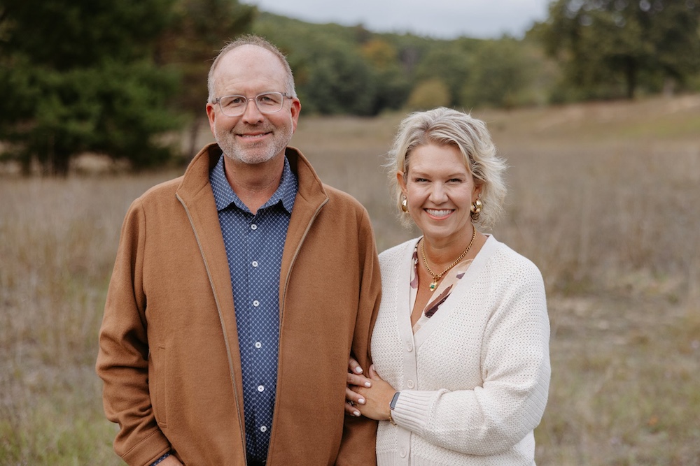 paul-and-jessica-hoekstra Paul and Jessica Hoekstra